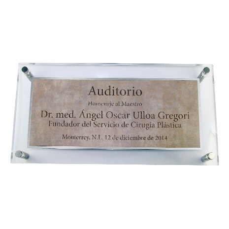 Señalización en acrilico